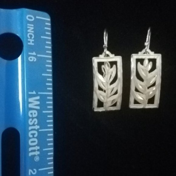 Leighton Lam Design "Heliconia" Sterling Silver Earrings from Hawaii - Picture 3 of 5